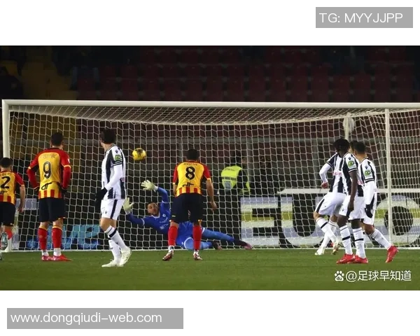 欧冠激战曼城大胜马竞争议判罚引发全场热议与欢呼