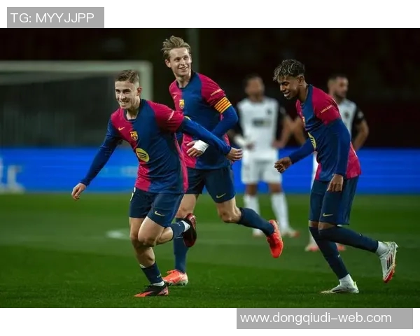 巴黎圣日耳曼大胜巴萨帽子戏法引发争议判罚引爆全场热情